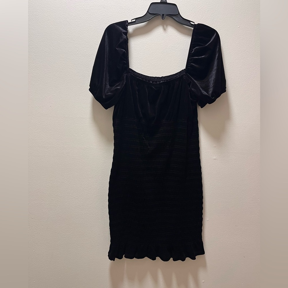 DIVIDED Chic Y2K Inspired Smock Bodice Velvet Puff Sleeve Short Dress, Lg, Black